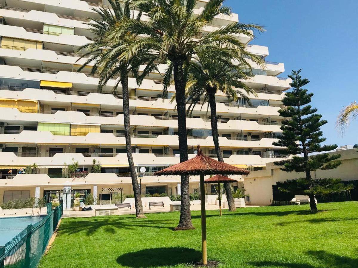 Edificio Calpplace Esterno foto
